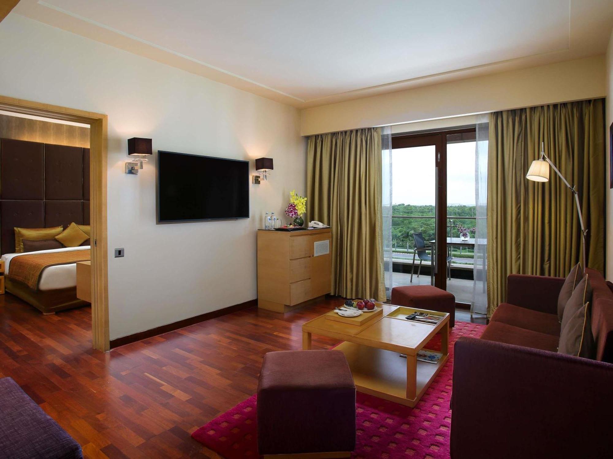 Deluxe Suite Pool View Balcony Lounge Access Happy Hours 630 PM to 830 PM